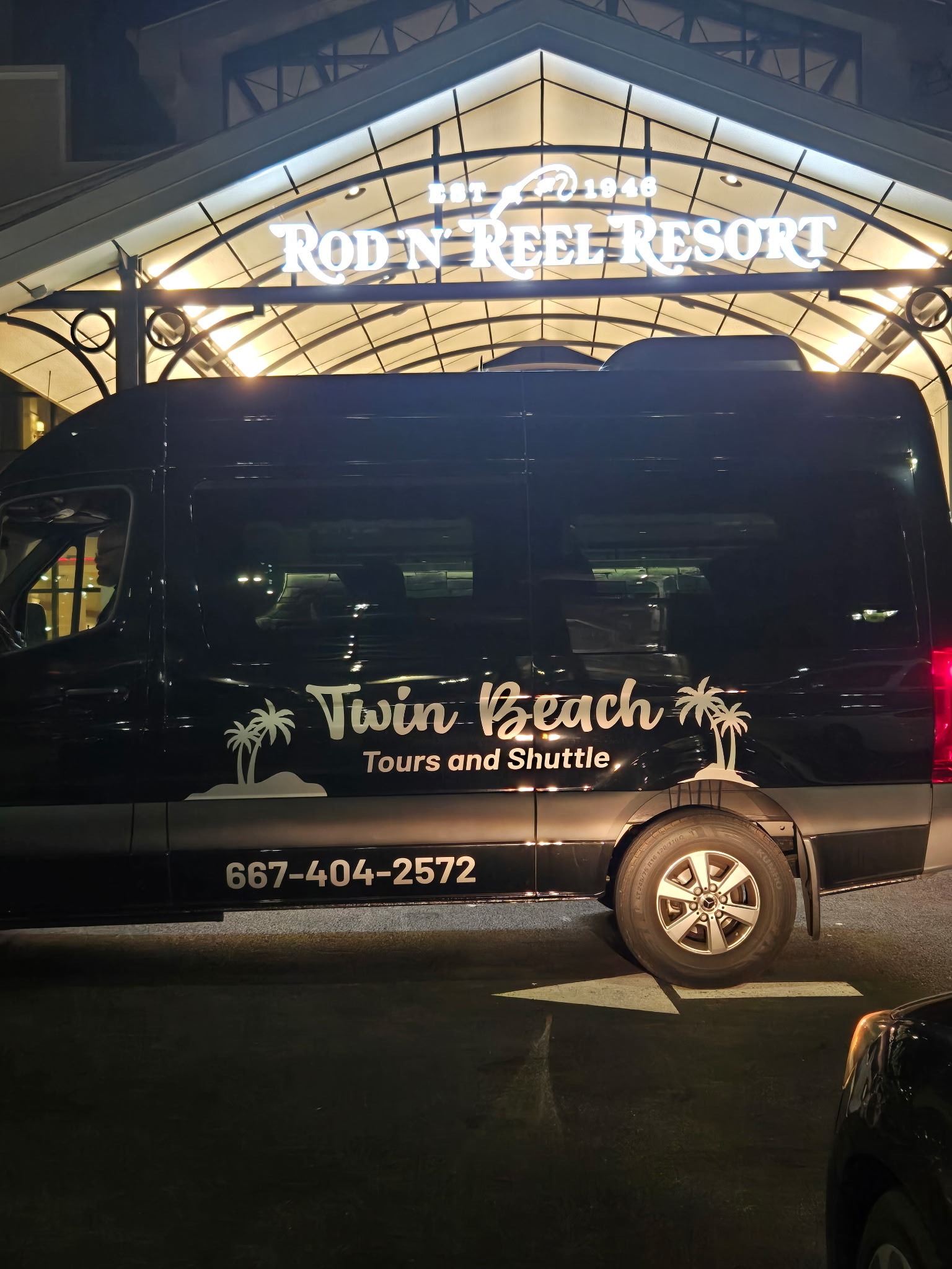 Twin Beach Tours shuttle